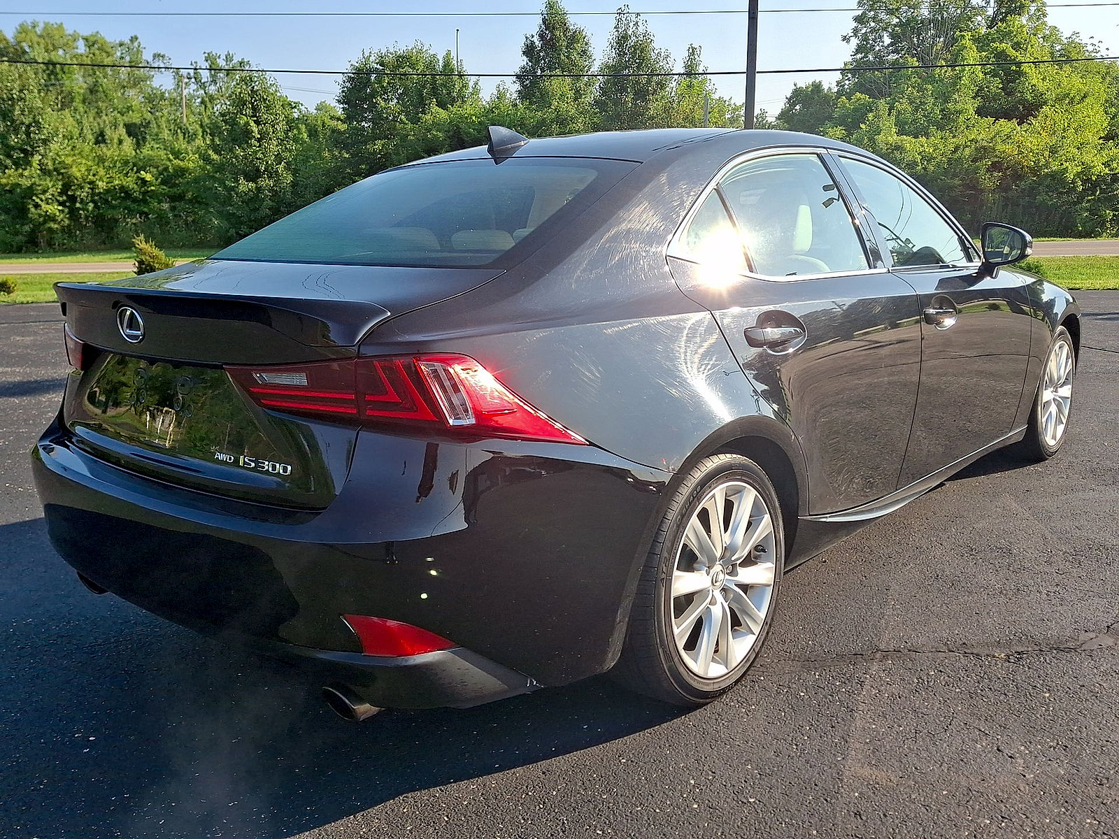 Used 2016 Lexus IS 300 AWD image 25