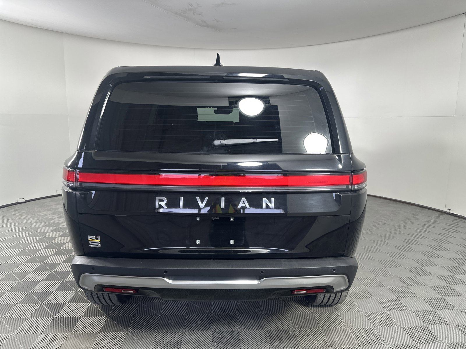 Used 2022 Rivian R1S Launch Edition image 4