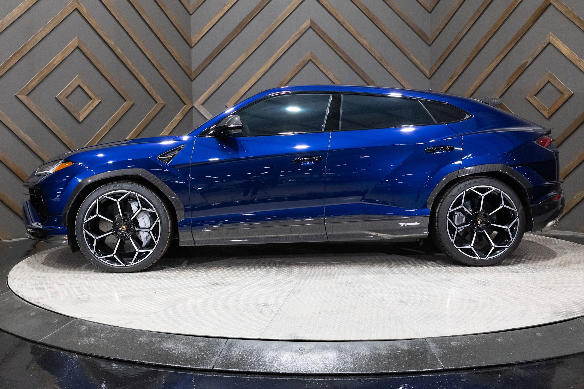 Used 2024 Lamborghini Urus Performante image 10