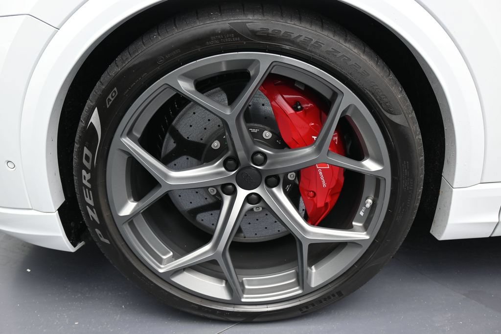 Used 2026 Audi RS Q8 performance AWD/4WD image 58