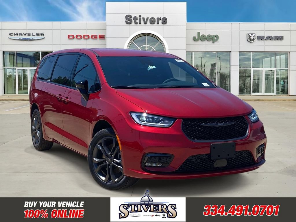 New 2026 Chrysler Pacifica Select AWD/4WD image 1