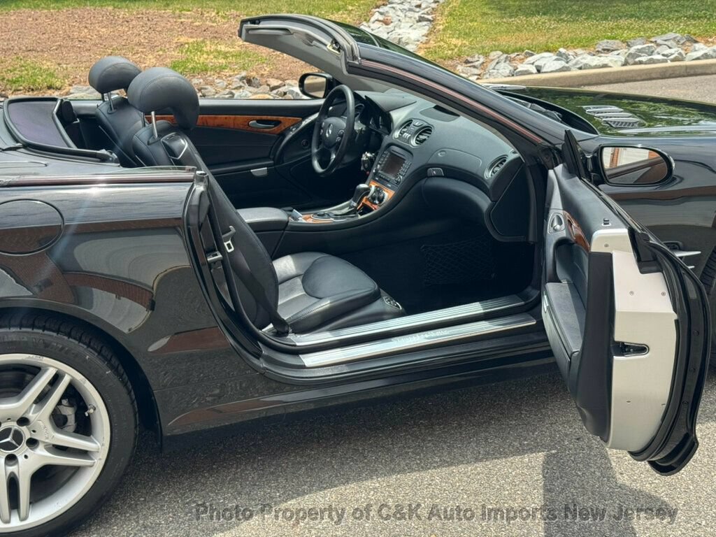 Used 2007 Mercedes-Benz SL 550 image 45