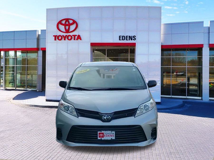 Used 2020 Toyota Sienna L image 12