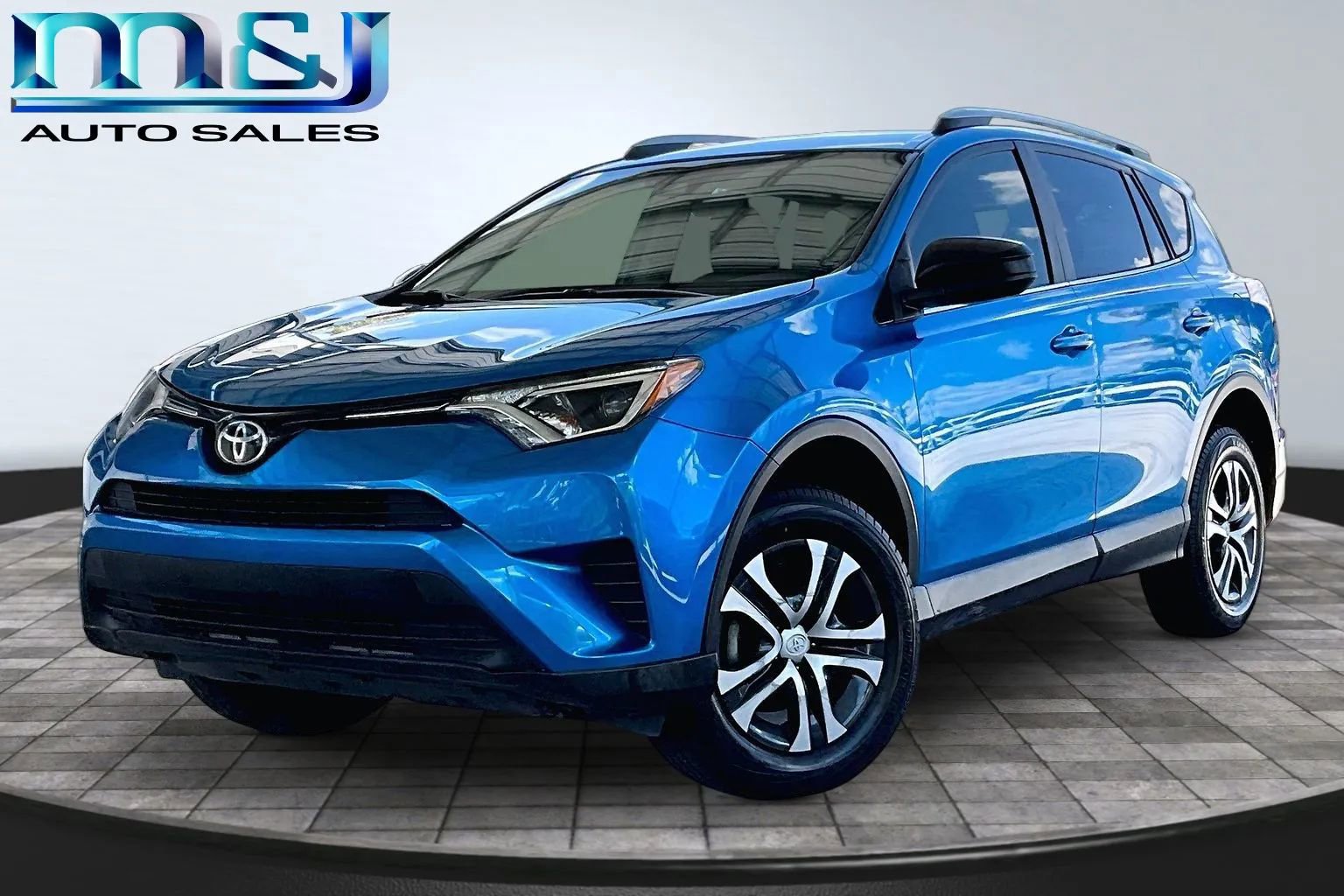 Used 2017 Toyota RAV4 LE