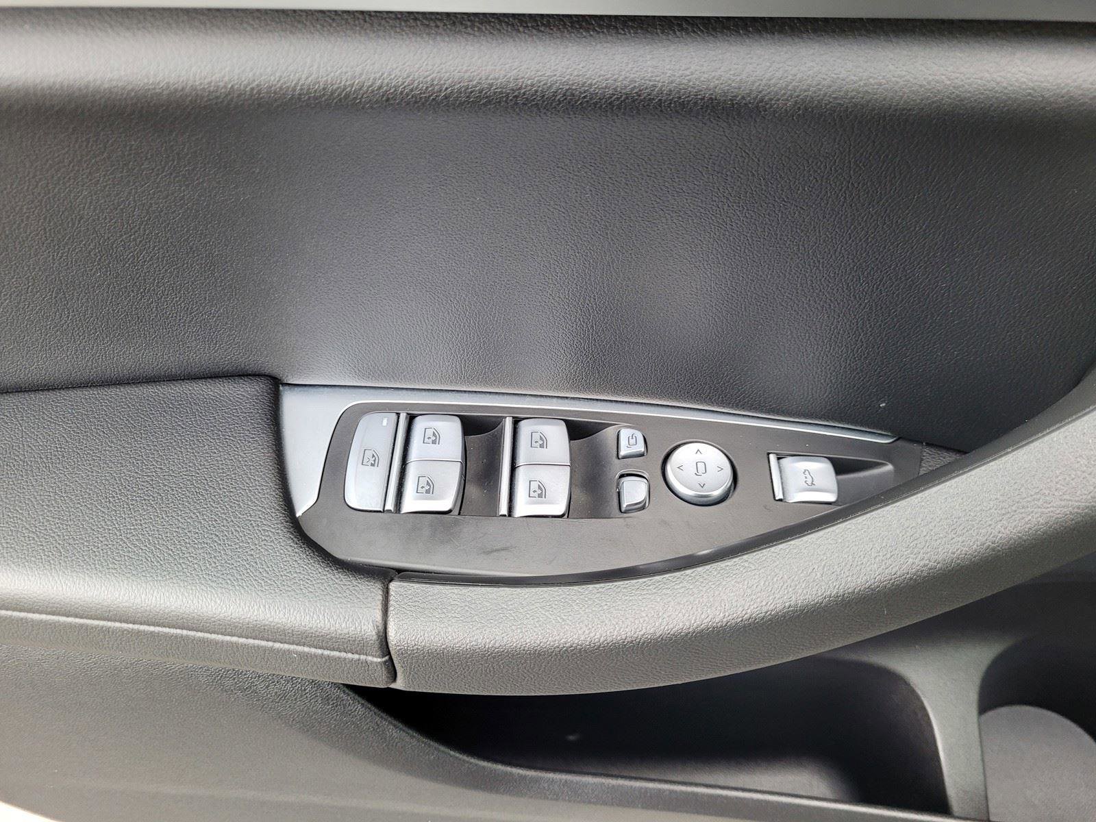 Certified 2022 BMW X4 xDrive30i image 25