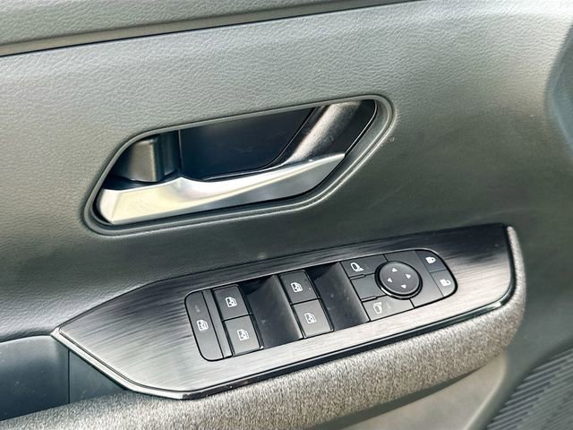 New 2026 Nissan Kicks SV w/ Cold Weather Package image 6