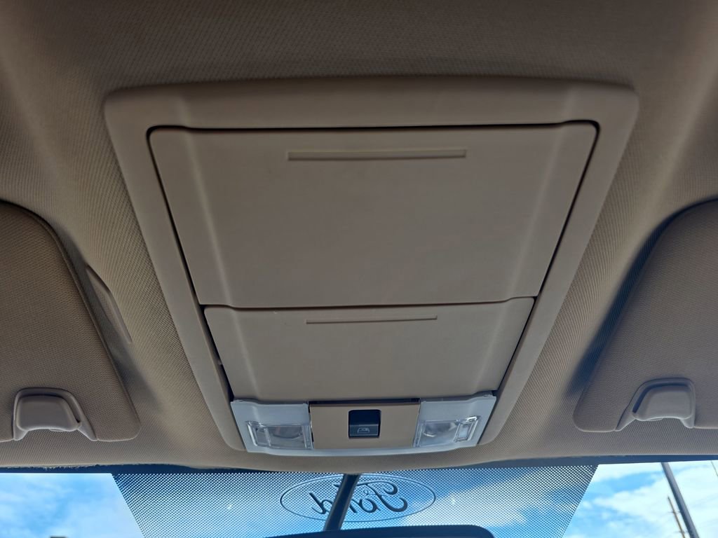 Used 2014 Ford F150 Lariat w/ Lariat Chrome Package AWD/4WD image 21