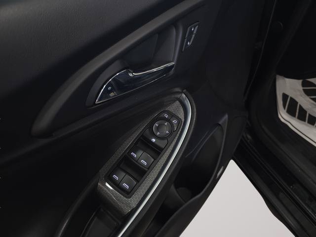 Used 2016 Chevrolet Malibu Hybrid w/ Leather Package FWD image 11