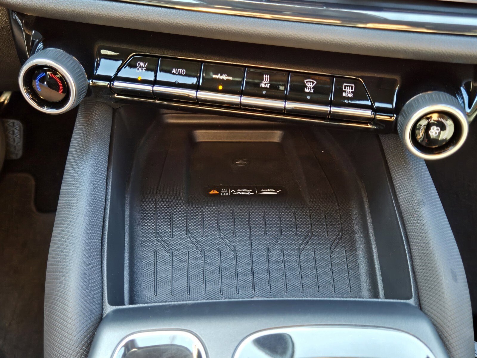 New 2026 Chevrolet Equinox EV RS image 14