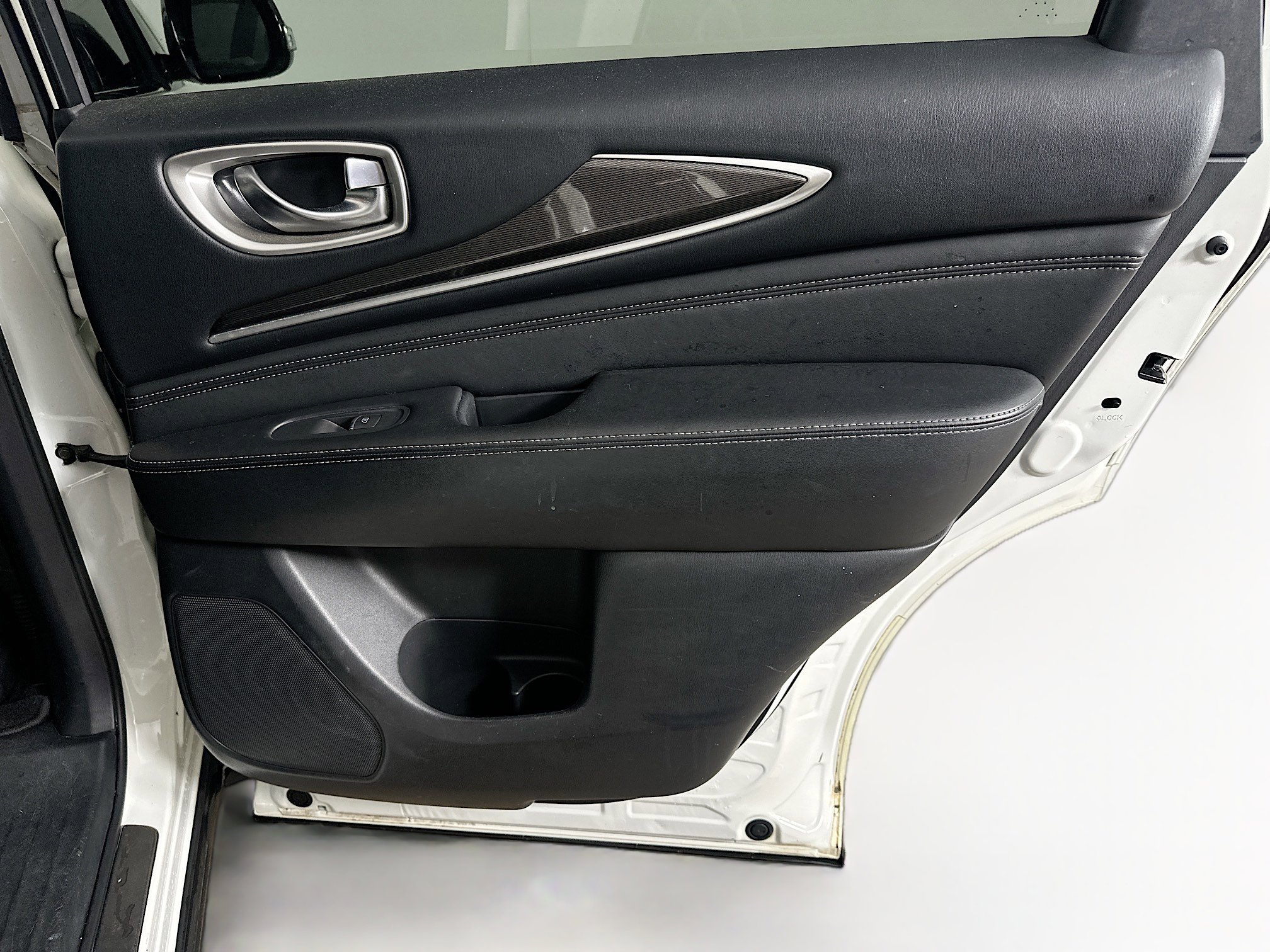 Used 2017 INFINITI QX60 FWD w/ Premium Plus Package image 33