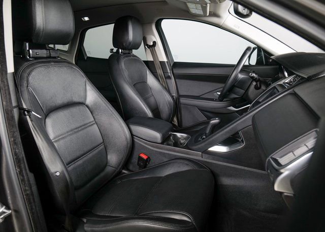 Used 2020 Jaguar E-PACE AWD/4WD image 3