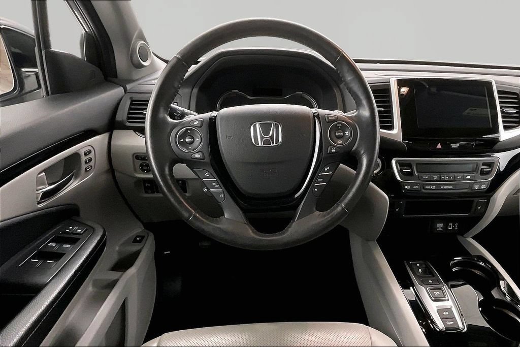 Used 2020 Honda Ridgeline RTL-E image 9