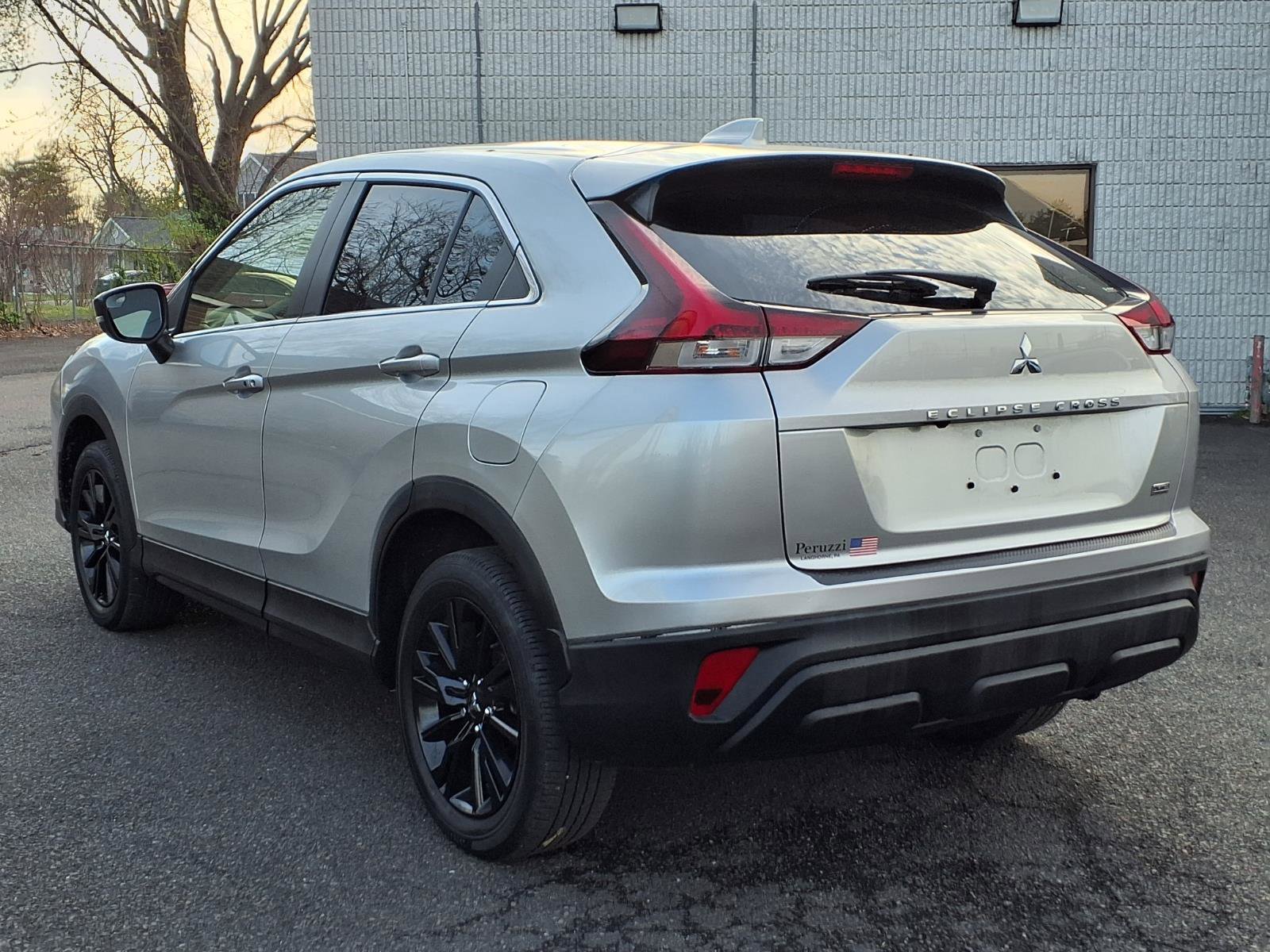 Used 2024 Mitsubishi Eclipse Cross LE image 6