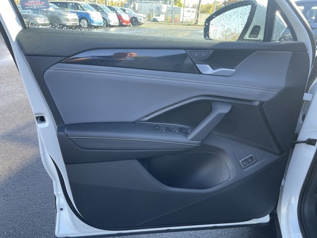 New 2026 Volkswagen Tiguan SE image 15