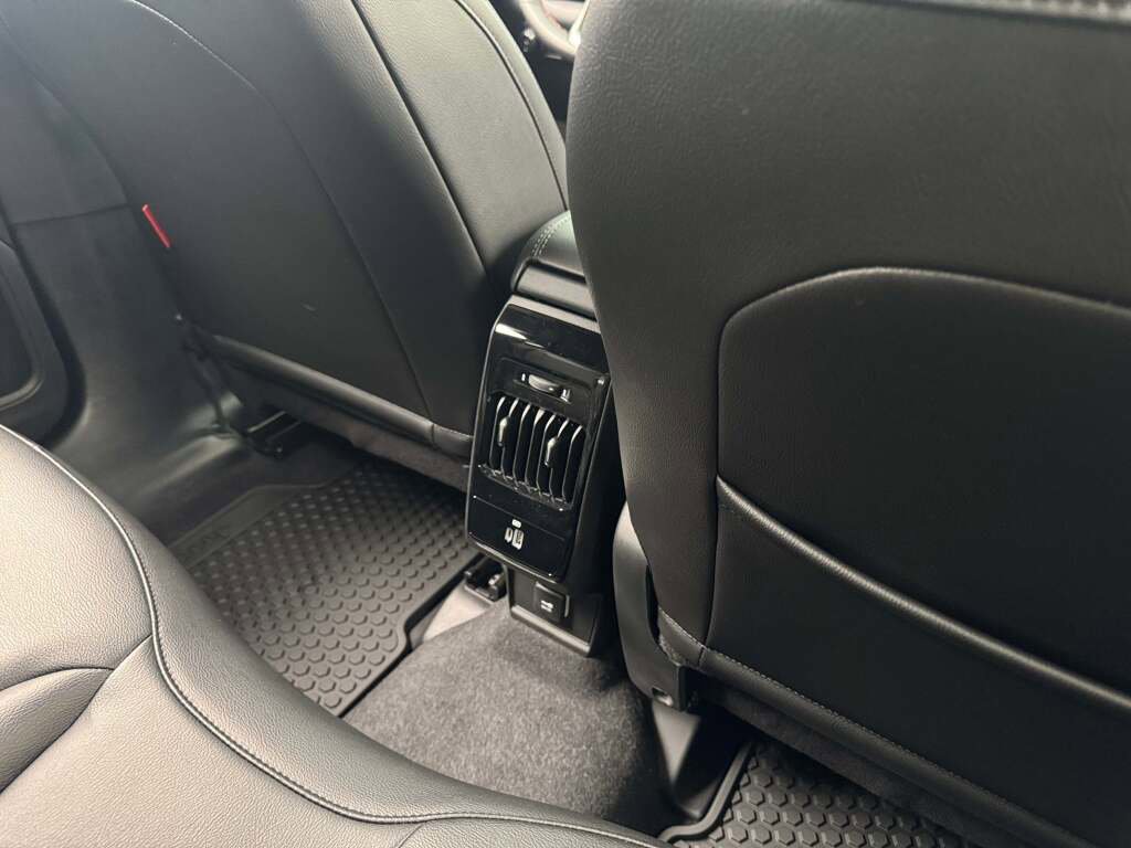 New 2026 Jeep Compass Trailhawk image 28