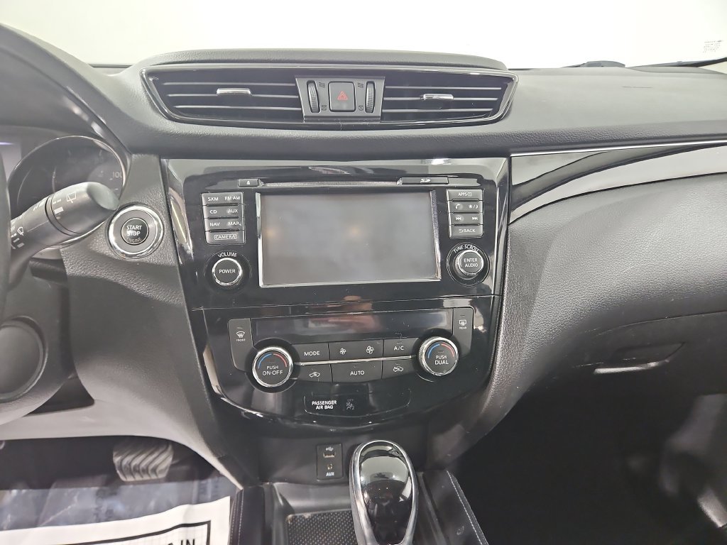 Used 2018 Nissan Rogue Sport SL FWD image 19