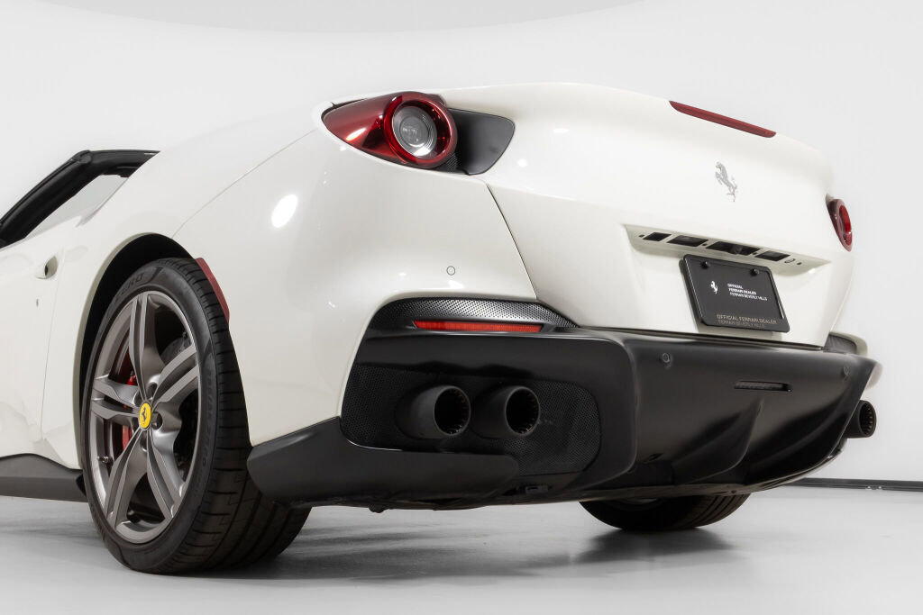 Used 2022 Ferrari Portofino M image 19