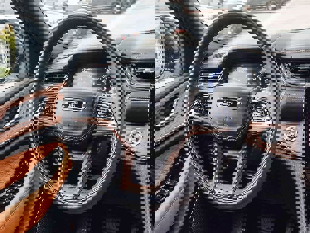 Certified 2023 Jeep Grand Cherokee Summit w/ Adv Protech Group IV image 14