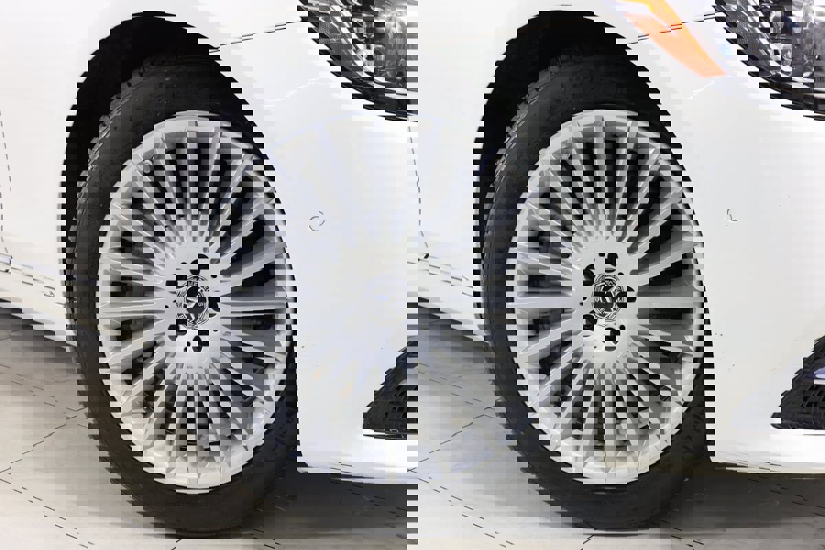 Used 2020 Mercedes-Benz S 560 4MATIC Sedan image 14