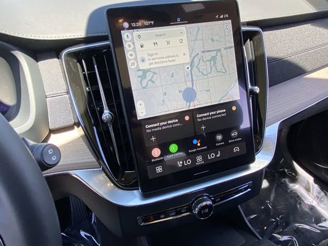 Used 2025 Volvo XC90 B6 Plus w/ Protection Package image 21