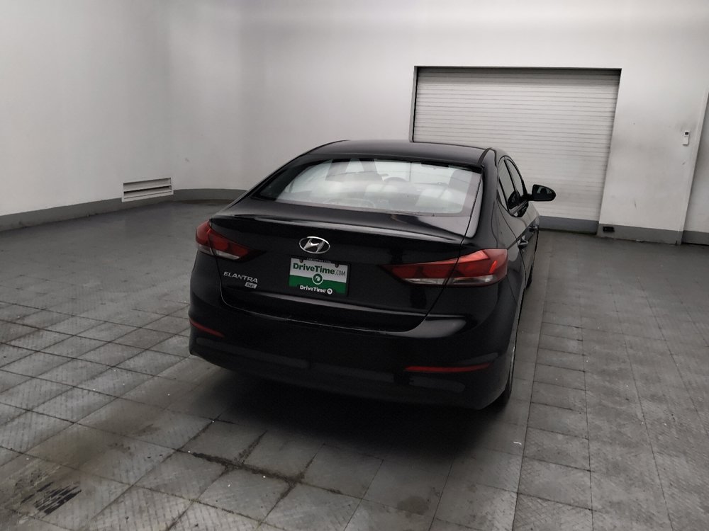Used 2018 Hyundai Elantra SE w/ Cargo Package FWD image 7