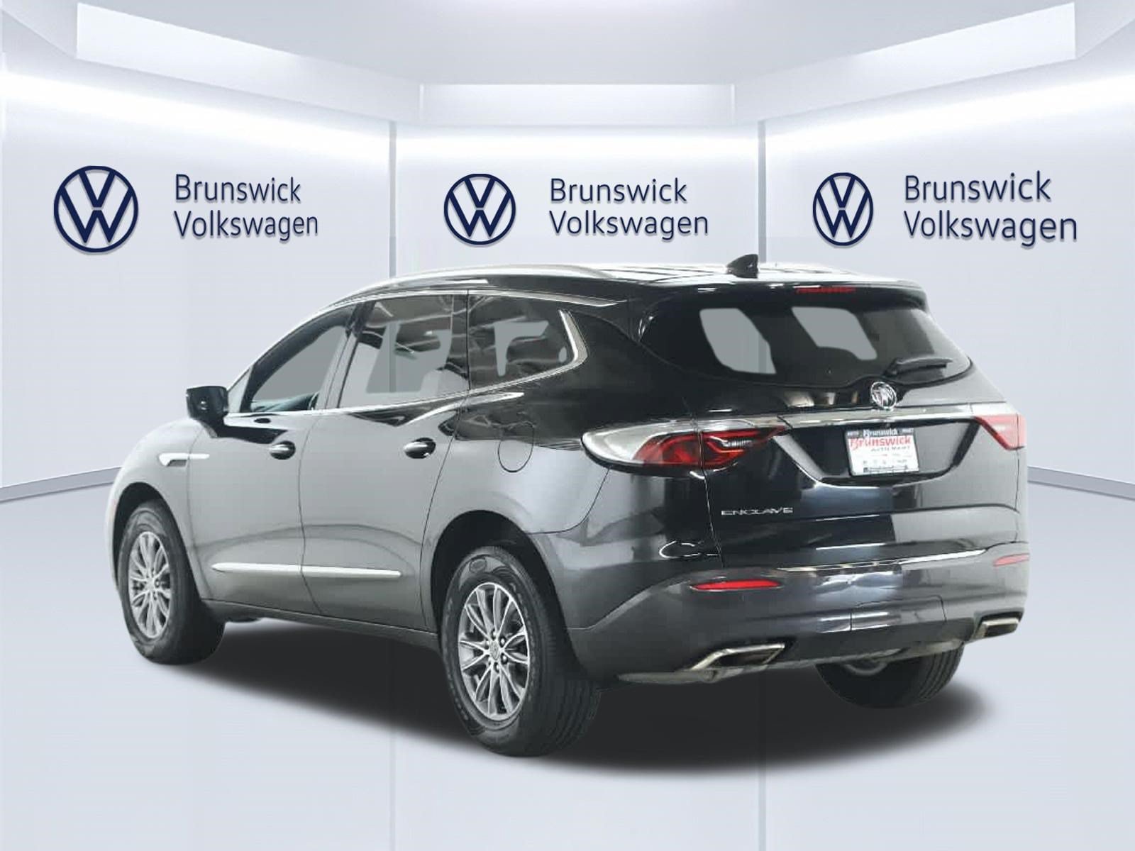 Used 2024 Buick Enclave Essence FWD image 39