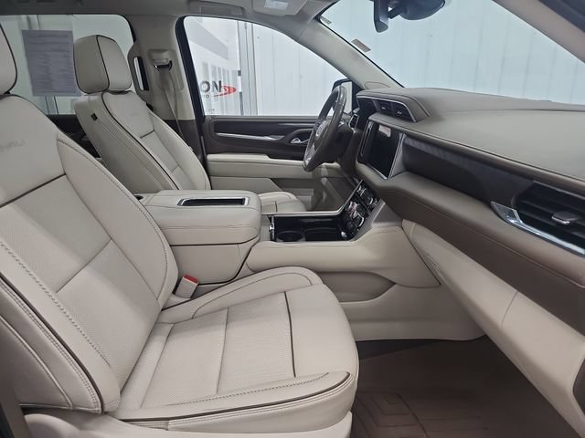 Used 2023 GMC Yukon XL Denali AWD/4WD image 29