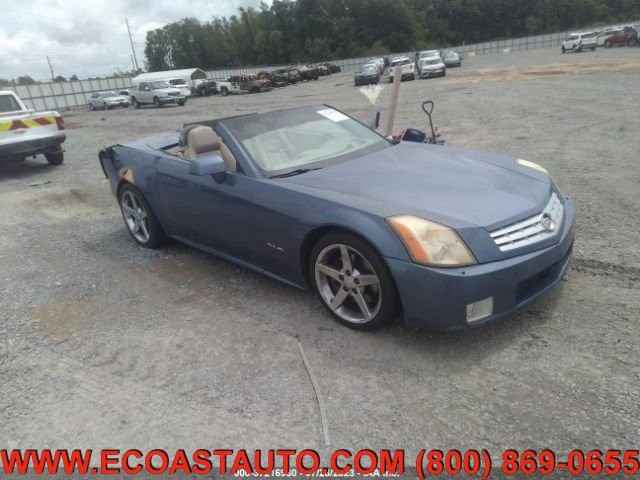 Used 2005 Cadillac XLR RWD image 3