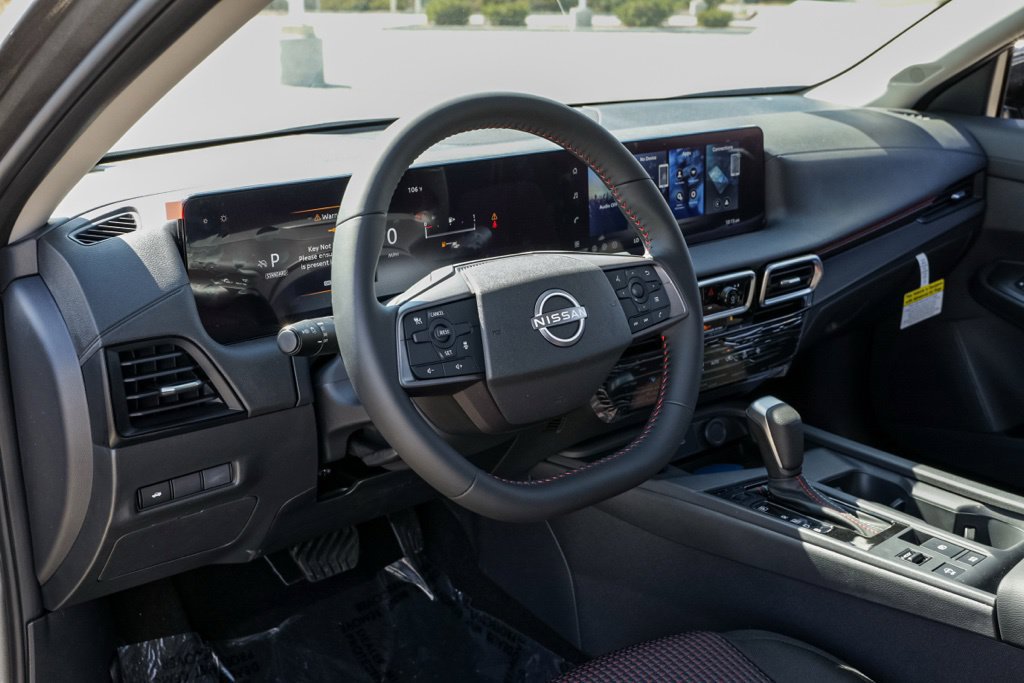 New 2027 Nissan Sentra SR w/ Floor Mat Package FWD image 17