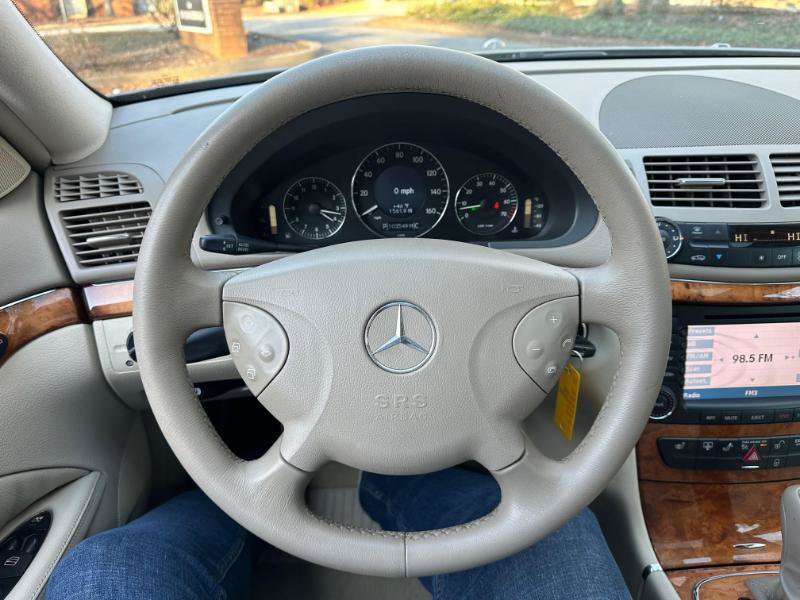 Used 2006 Mercedes-Benz E 500 Sedan image 24