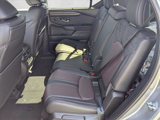 New 2026 Honda Pilot Black Edition image 16