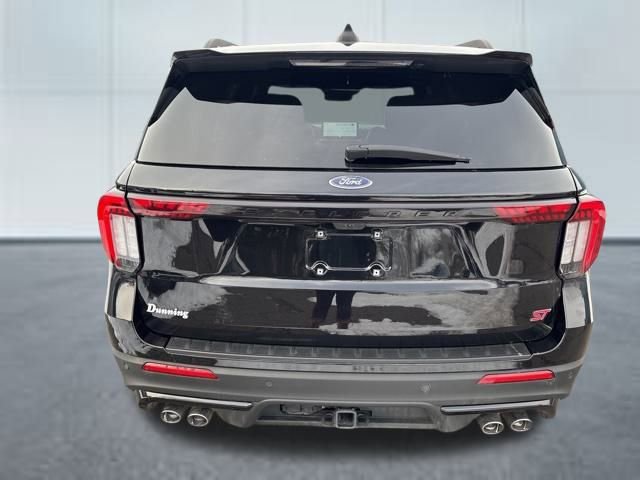 Used 2025 Ford Explorer ST image 3