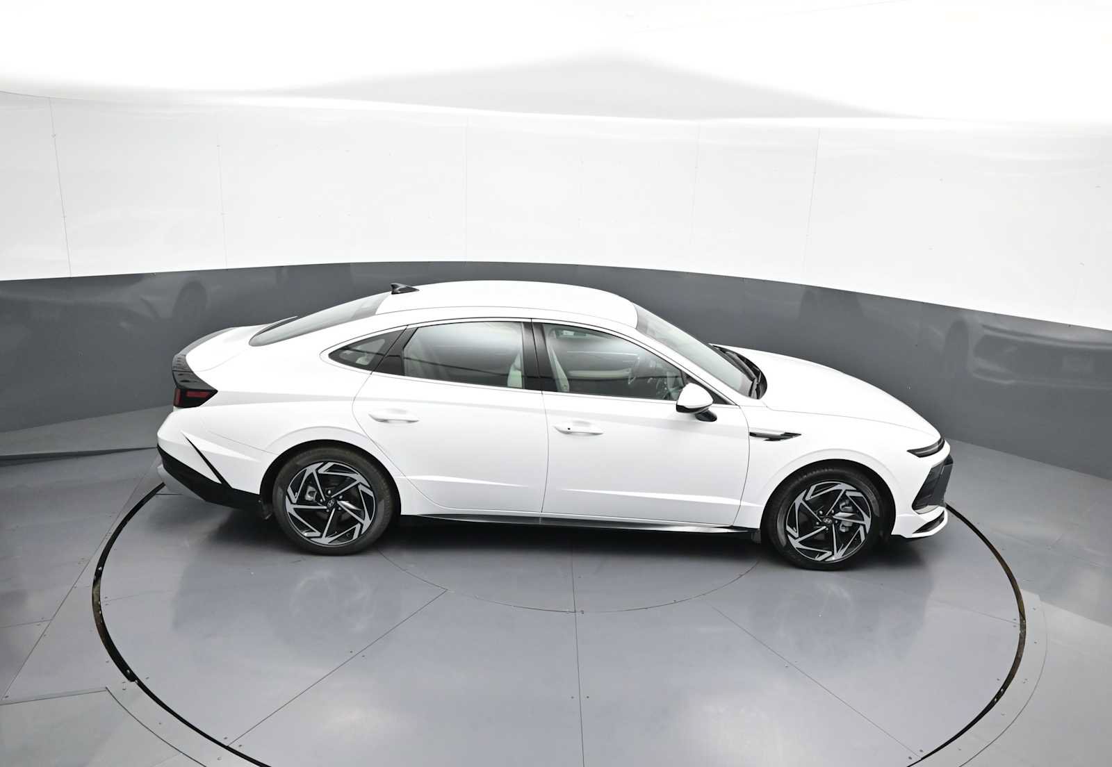 New 2026 Hyundai Sonata SEL FWD image 35