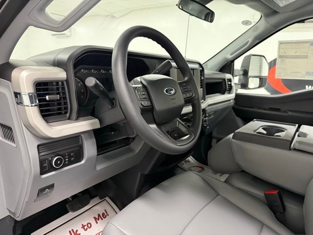 New 2026 Ford F250 XL w/ XL Chrome Package image 9