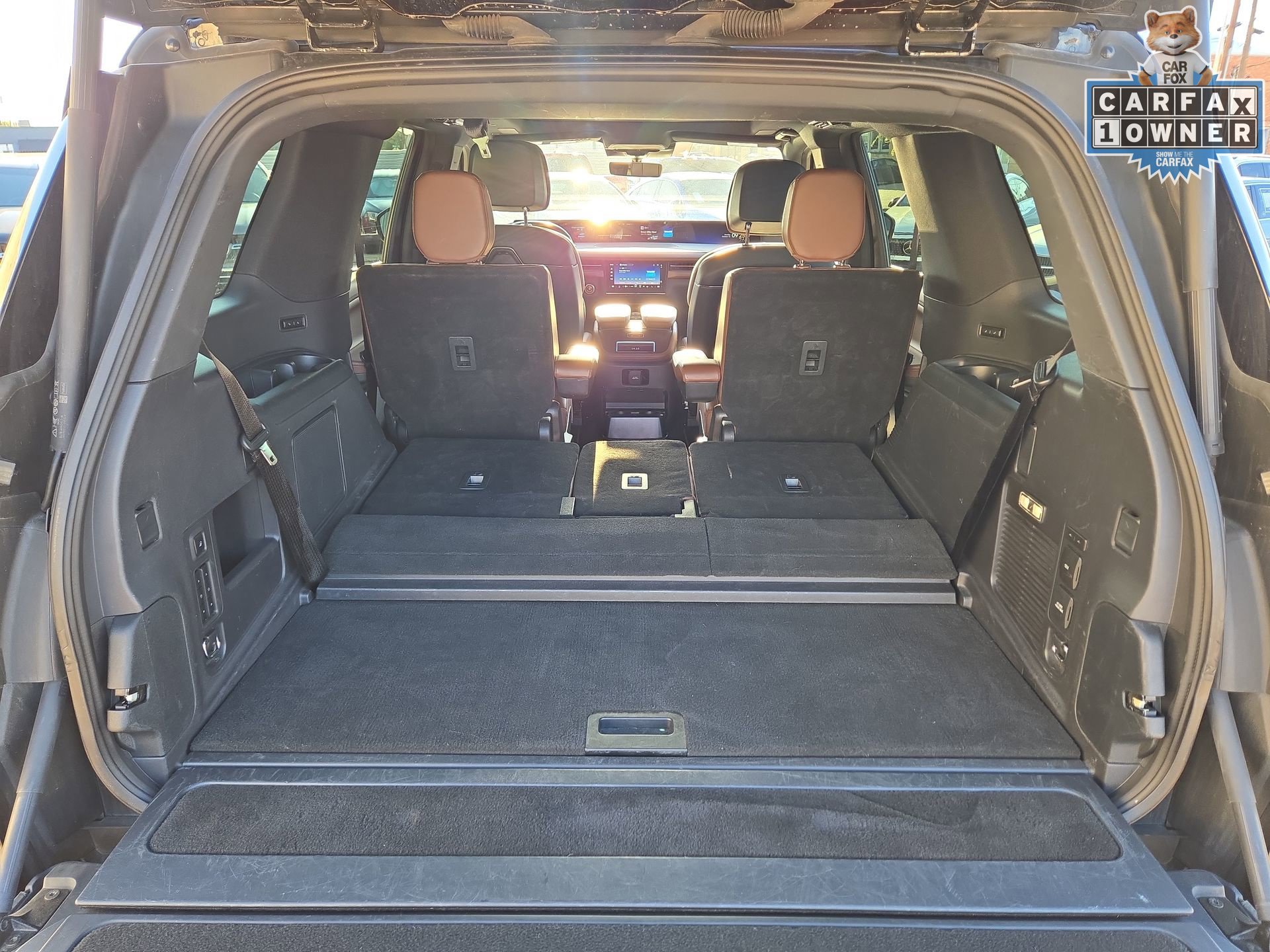 Used 2025 Lincoln Navigator Reserve AWD/4WD image 12