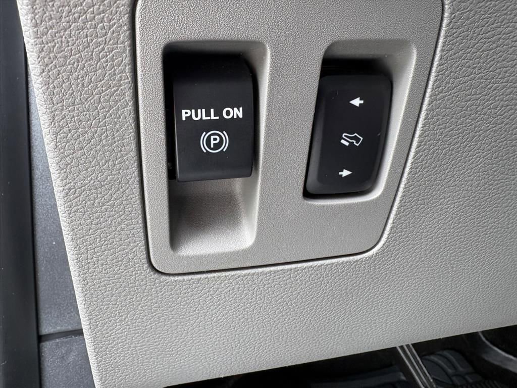 Used 2019 Ford F150 XLT w/ Equipment Group 302A Luxury AWD/4WD image 13