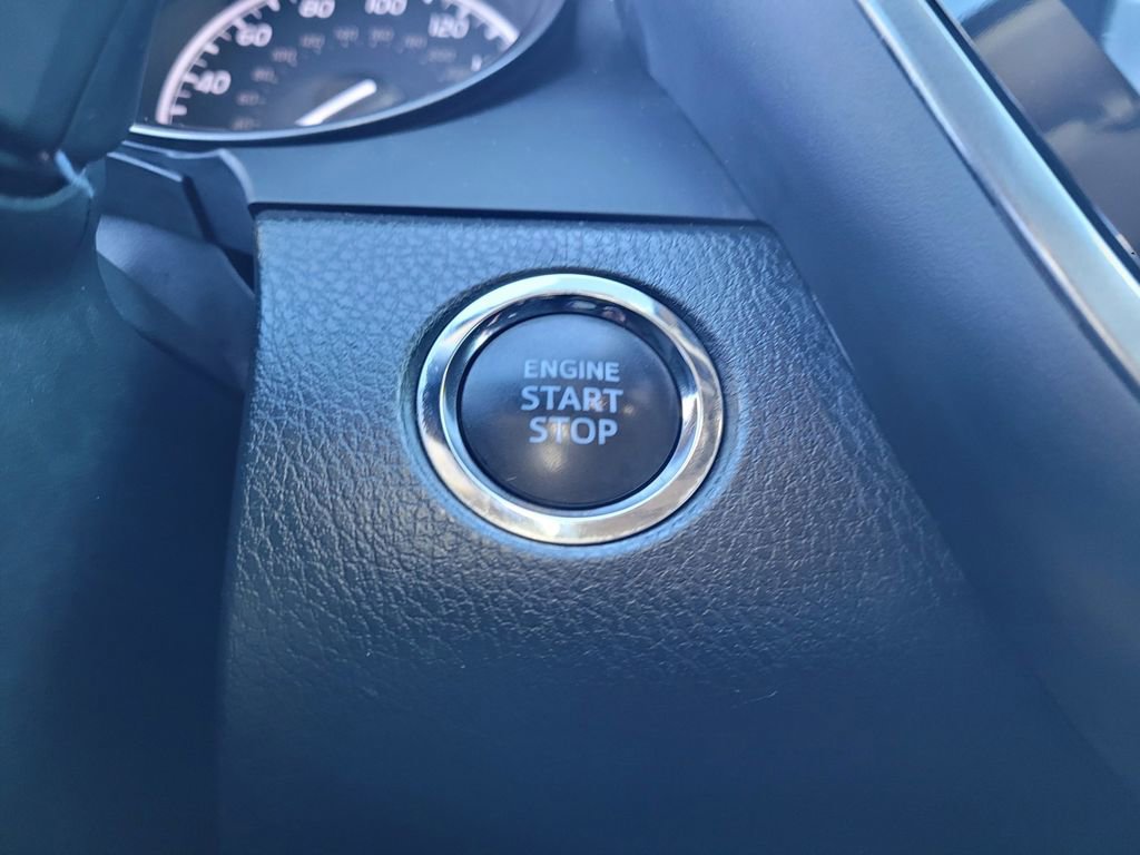 Used 2023 Toyota Camry SE w/ Convenience Package FWD image 19