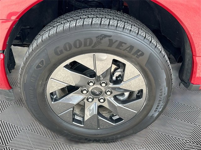 Used 2025 Ford F150 Lightning Flash image 30