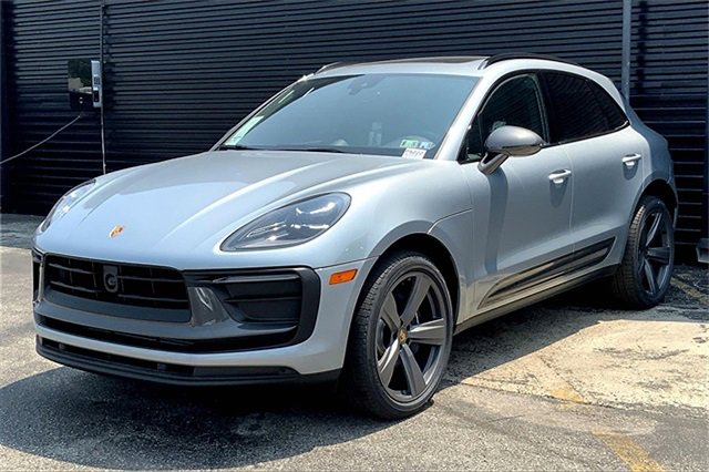 New 2025 Porsche Macan Turbo image 1
