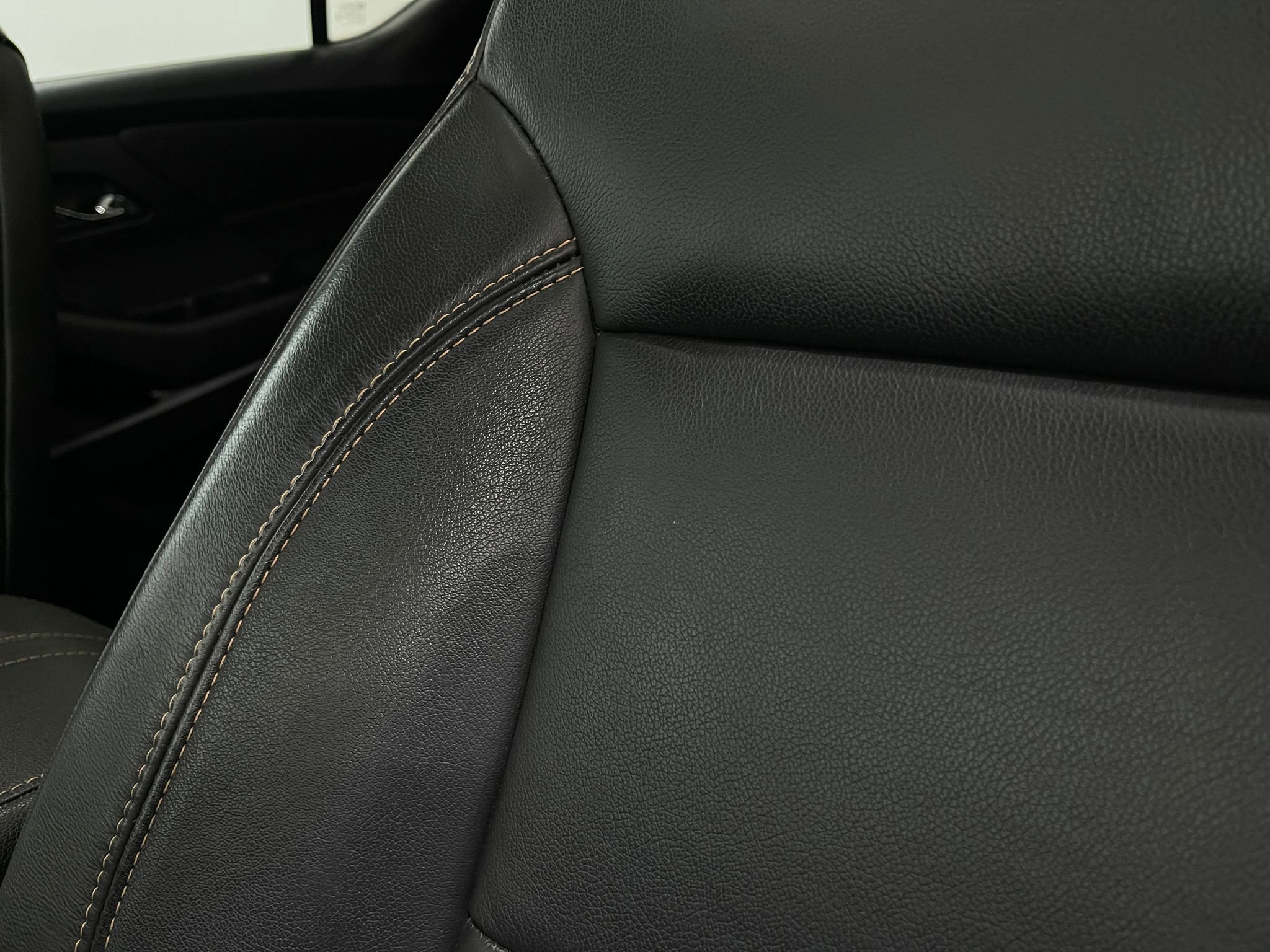 Used 2019 Chevrolet Traverse RS AWD/4WD image 18