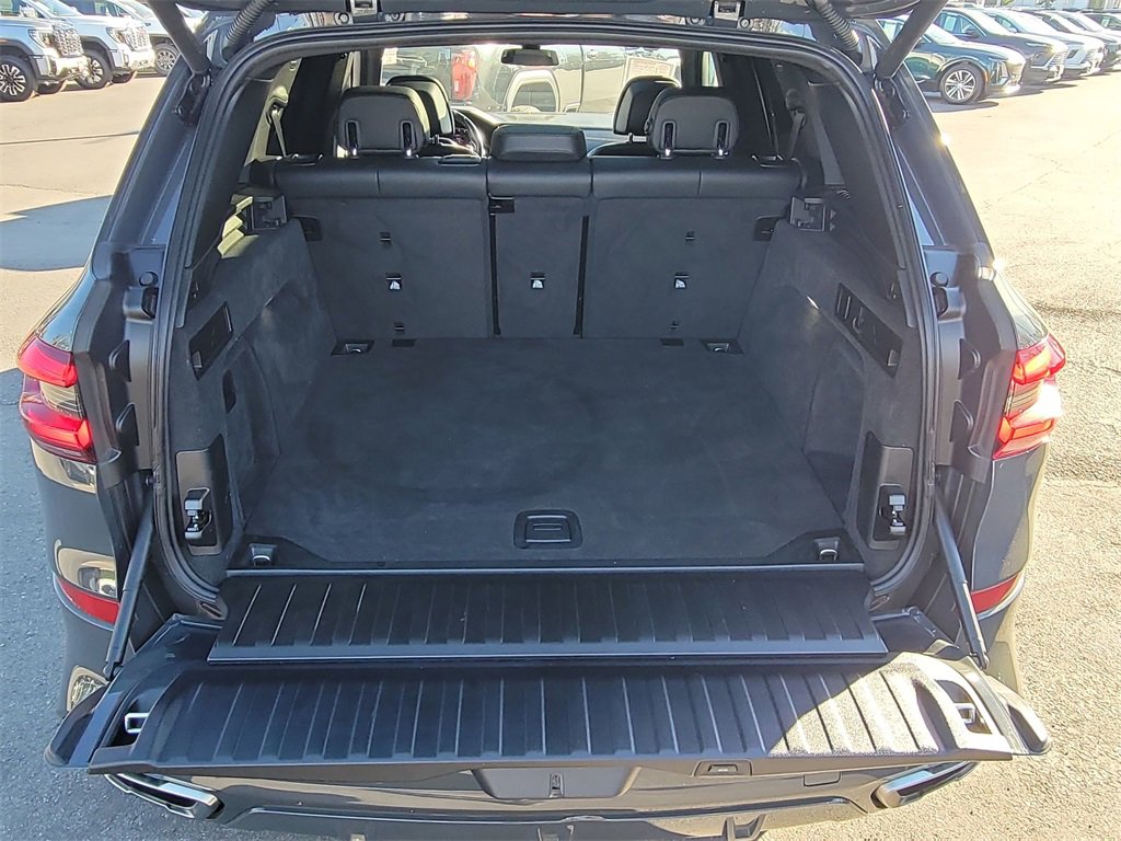 Used 2023 BMW X5 M50i w/ Executive Package image 26
