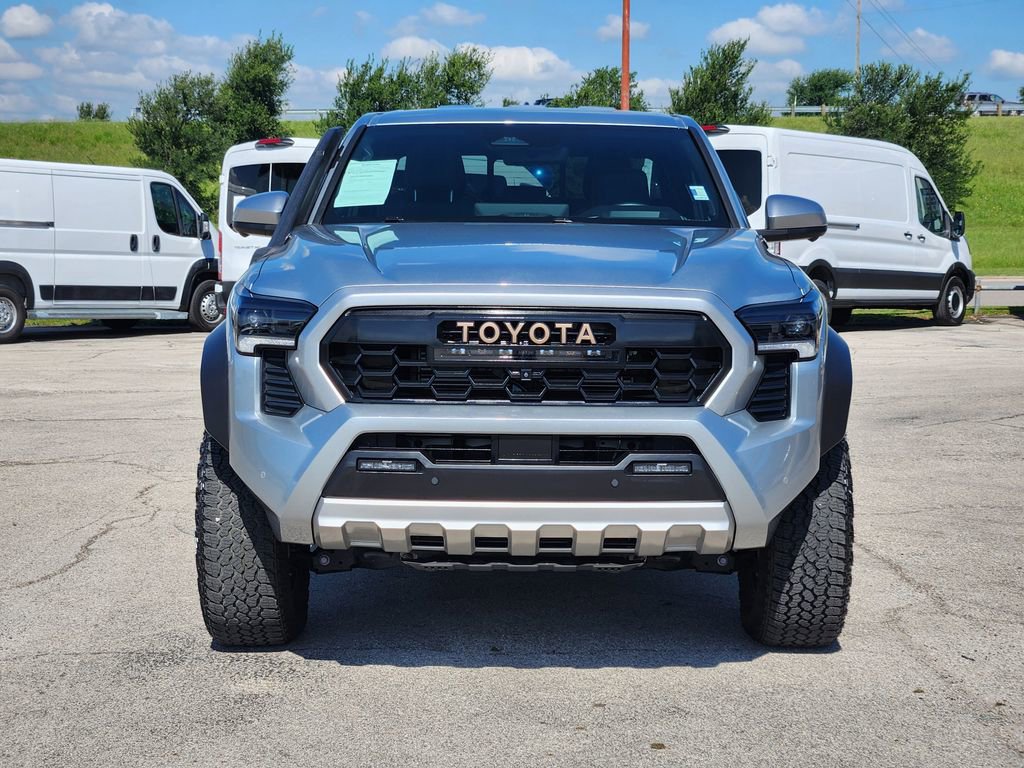 Used 2024 Toyota Tacoma 4x4 Double Cab Hybrid image 2