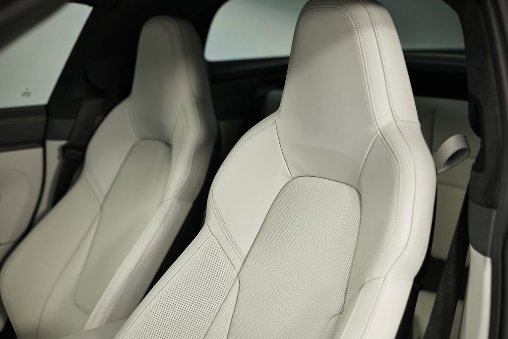 Certified 2024 Porsche 911 Targa 4S AWD/4WD image 26