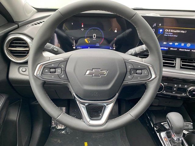 New 2025 Chevrolet Trax ACTIV w/ Sunroof Package image 6