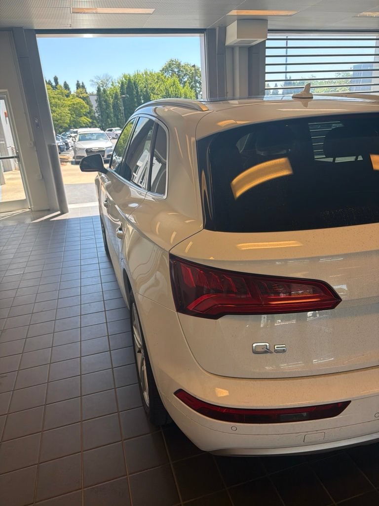 Used 2018 Audi Q5 Prestige AWD/4WD image 8