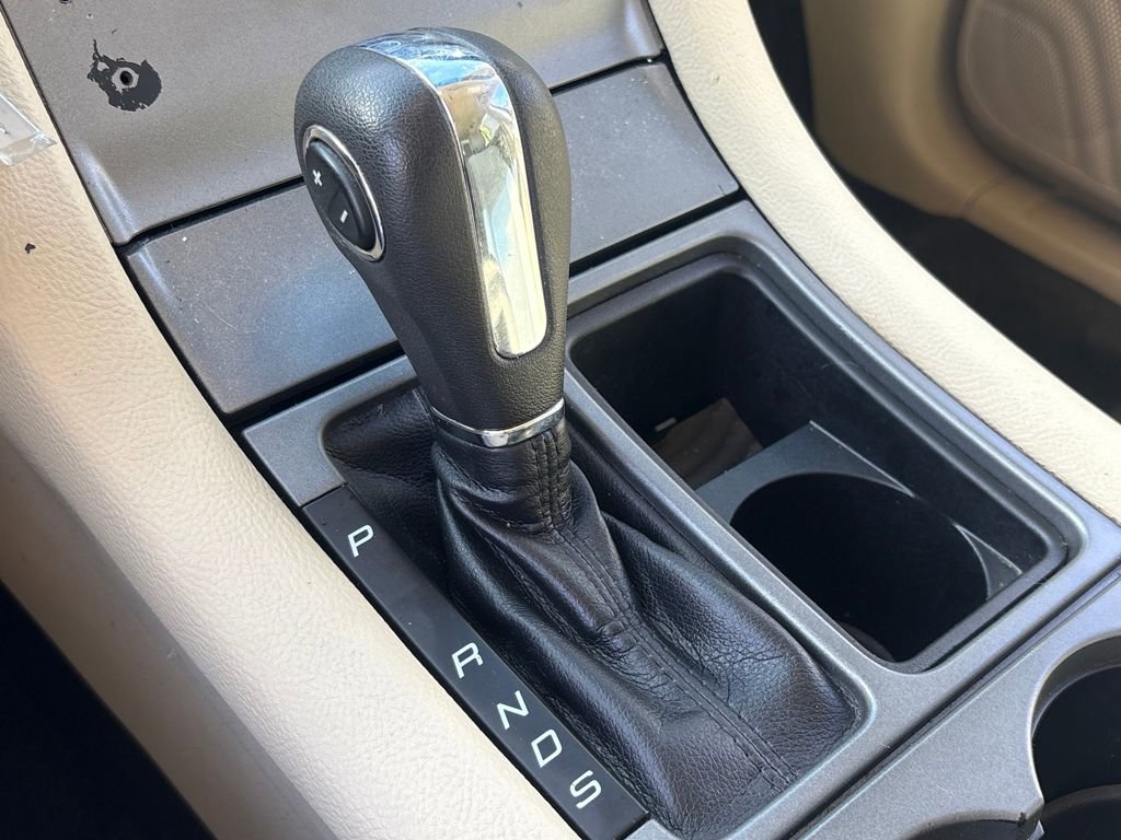 Certified 2017 Ford Taurus SE image 28