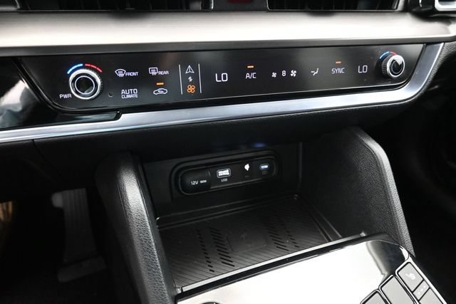Used 2025 Kia Sportage EX FWD image 21