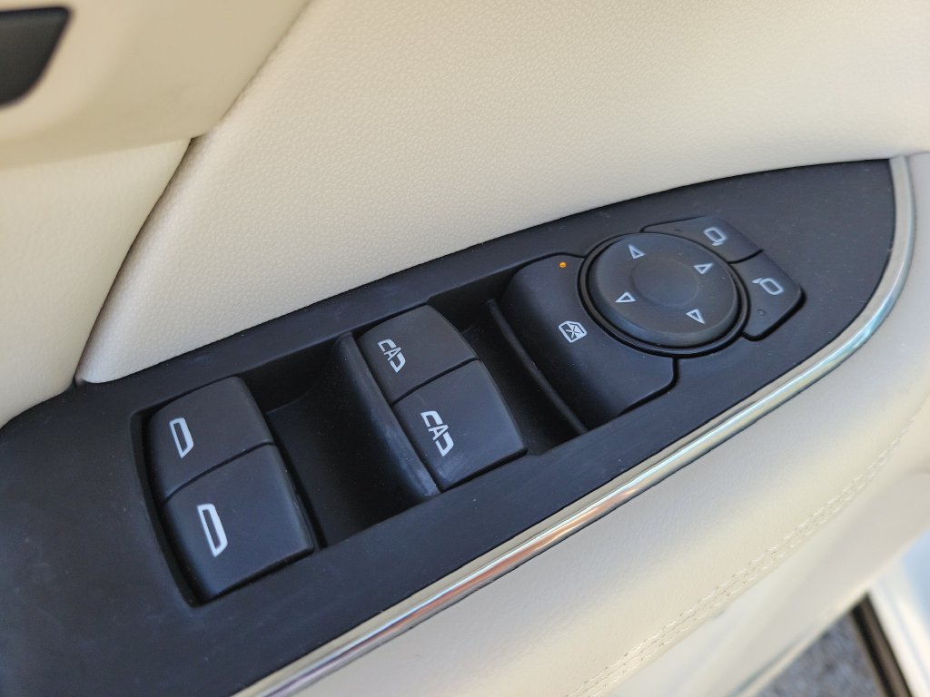 Used 2023 Buick Envision Avenir AWD/4WD image 19