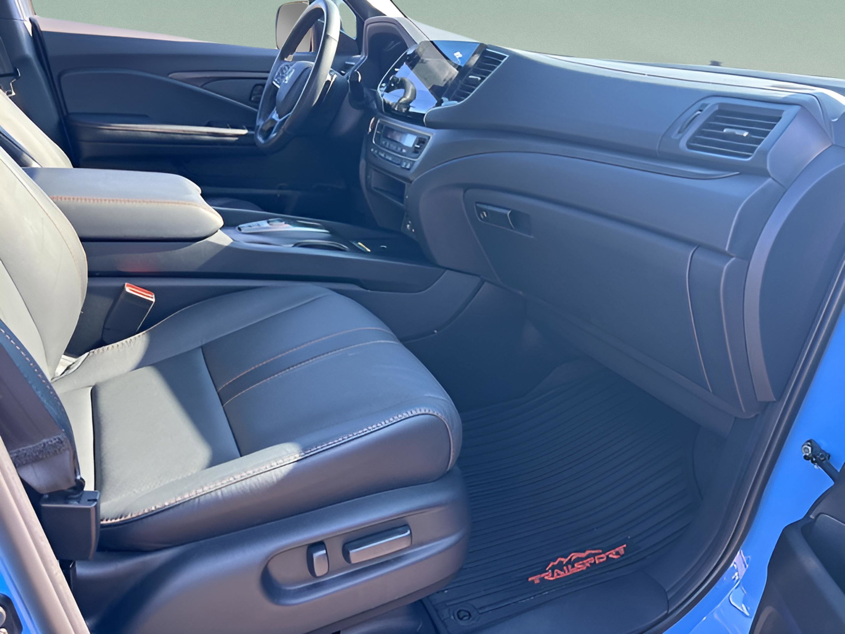 Certified 2024 Honda Passport TrailSport image 16