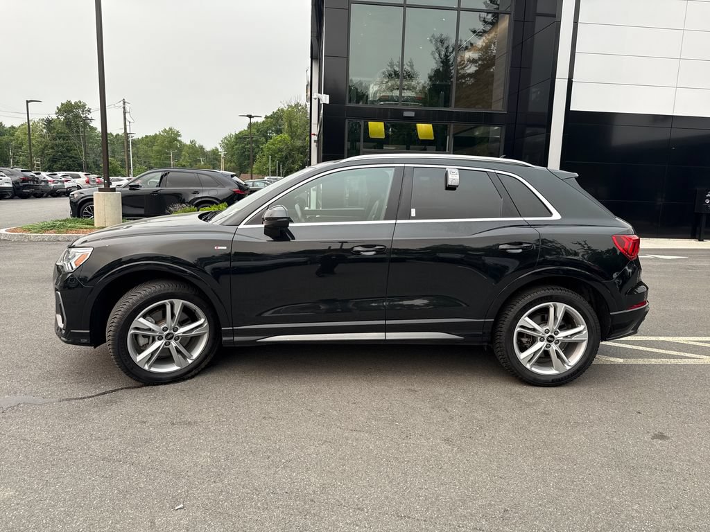 Used 2022 Audi Q3 2.0T Premium Plus w/ Premium Plus Package AWD/4WD video 2
